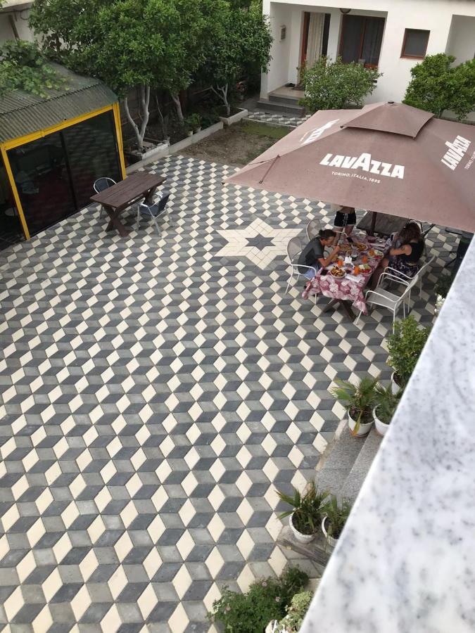 Hotel Vila Cano Durrës Esterno foto