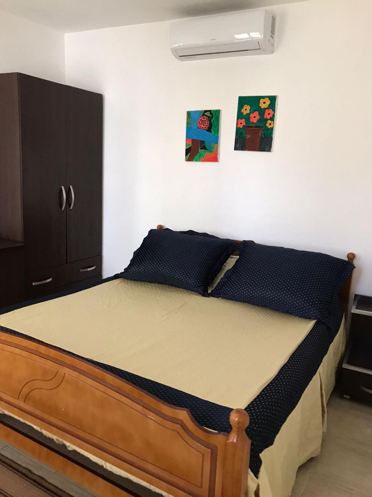 Hotel Vila Cano Durrës Esterno foto